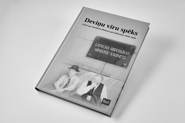 Grāmatas “Deviņu vīru spēks” dizains